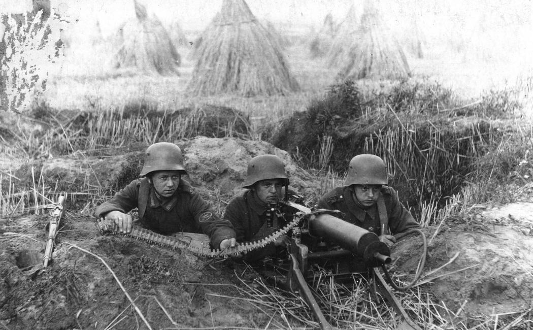 Żołnierze Grenzschutzu w trakcie I powstania