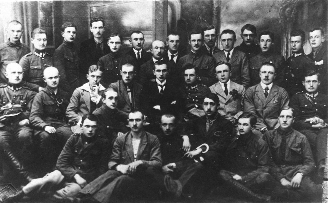 Grupa oficerów grupy Wawelberga