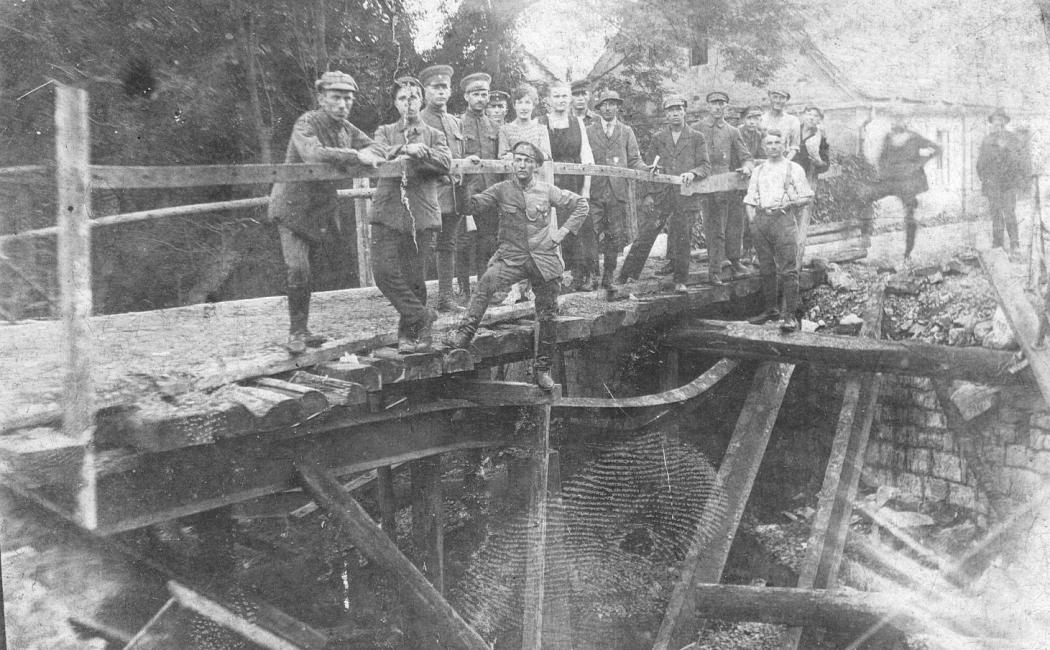 Most w Leśnicy wysadzony przez powstańców