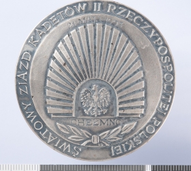 Medal pamiątkowy wydany z okazji 75-lecia powstania Korpusu Kadetów II RP